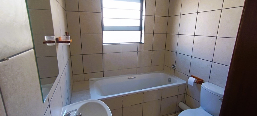 2 Bedroom Property for Sale in Pellissier Free State